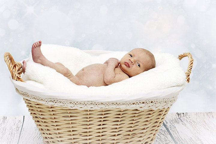 newborn baby sleeping basket