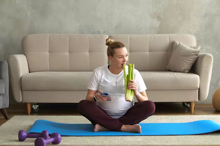 Celery helps prevent water retention during pregnancy