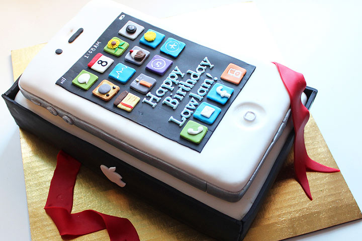 iPhone cake, teen birthday cake ideas