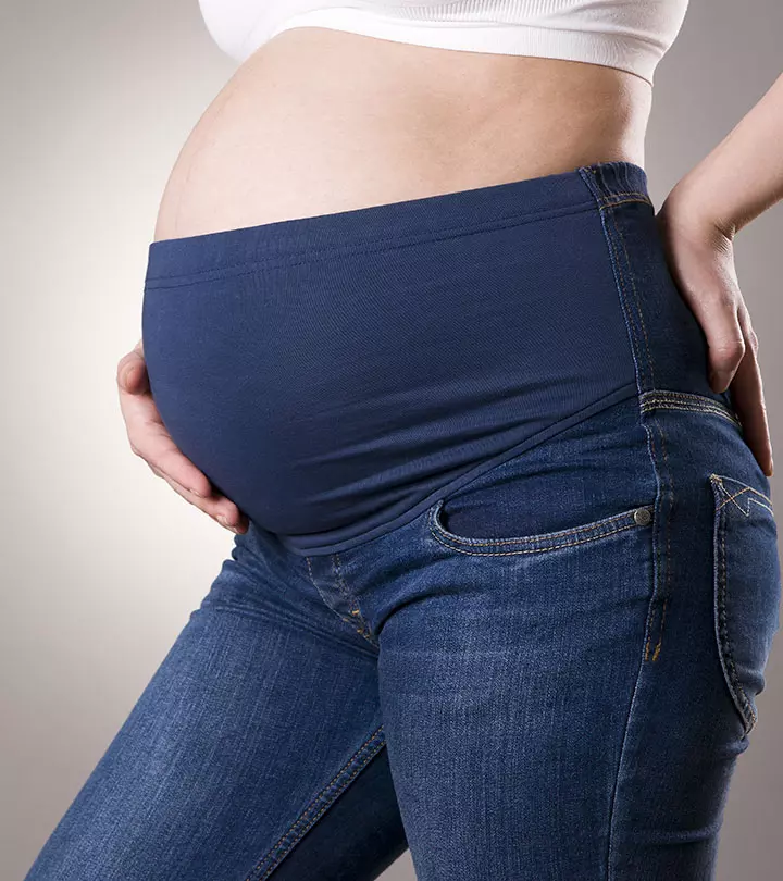 Comfy maternity jeans that don’t let you compromise on your style and looks.