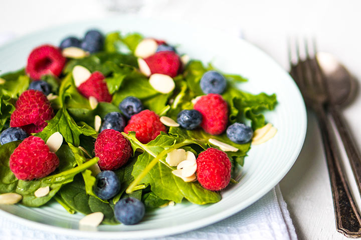 Blueberry salad during pregnancy