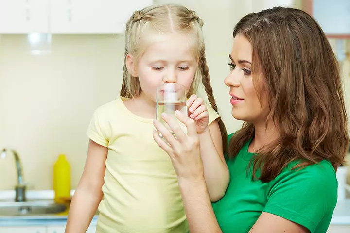 Drink lots of water during pregnancy