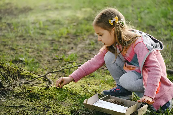 Social skill activities for teens and young children, Scavenger Hunt In Nature