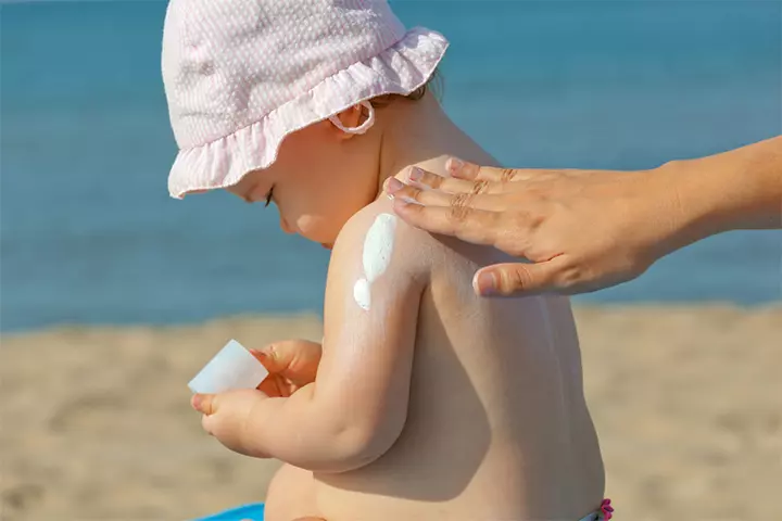 Zinc oxide in sunscreen lotions can help prevent sunburns