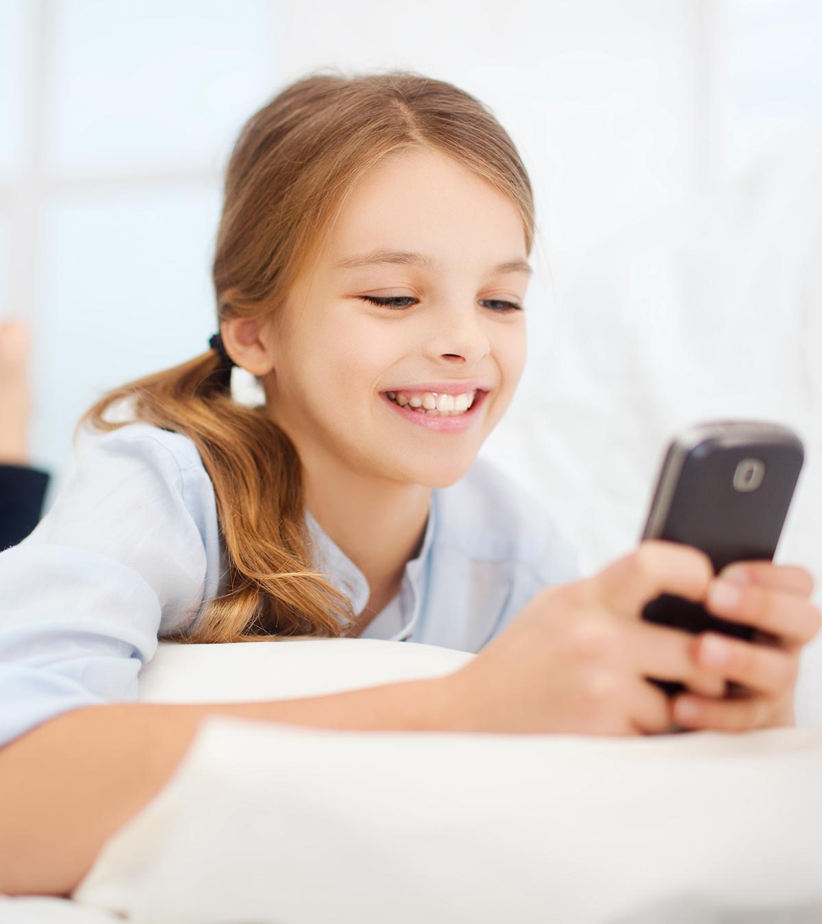 4 Harmful Effects Of Mobile Phones On Kids
