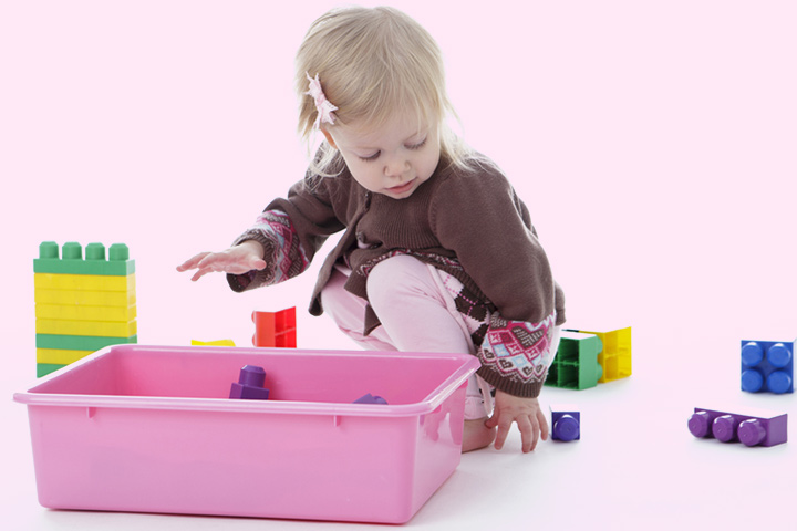 Cleaning up the room gross motor activities for toddlers