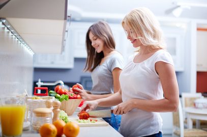 5 Effective Tips To Make Your Teen Eat Healthy