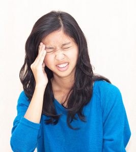 5 Causes Of Migraines In Teens, Symptoms And Home Remedies