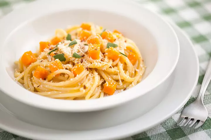 Pumpkin and sage spaghetti during pregnancy