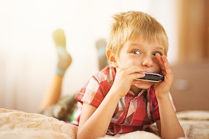 Tuning harmonica as speech therapy for kids