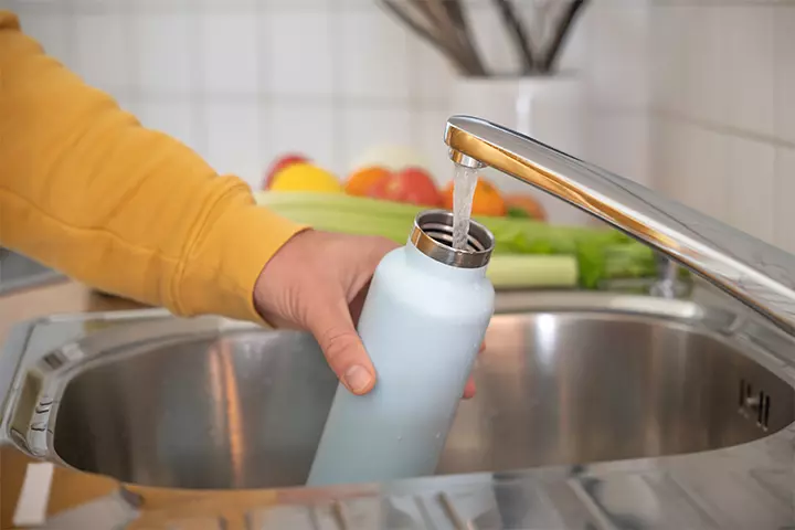 You can mix powdered formula with tap water if it is safe and pure