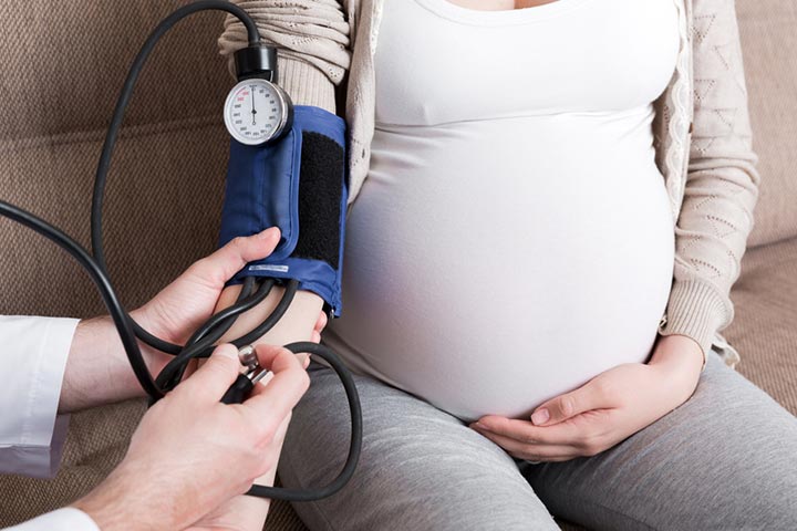 Eating jalapenos during pregnancy helps in regulating blood pressure