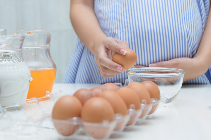 Eggs help add protein to a pregnant woman's diet
