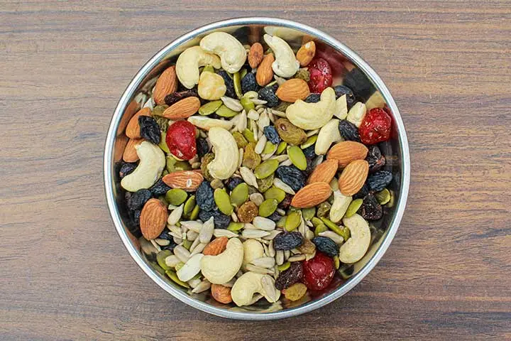 Nutty trail mix recipe dry fruits for kids