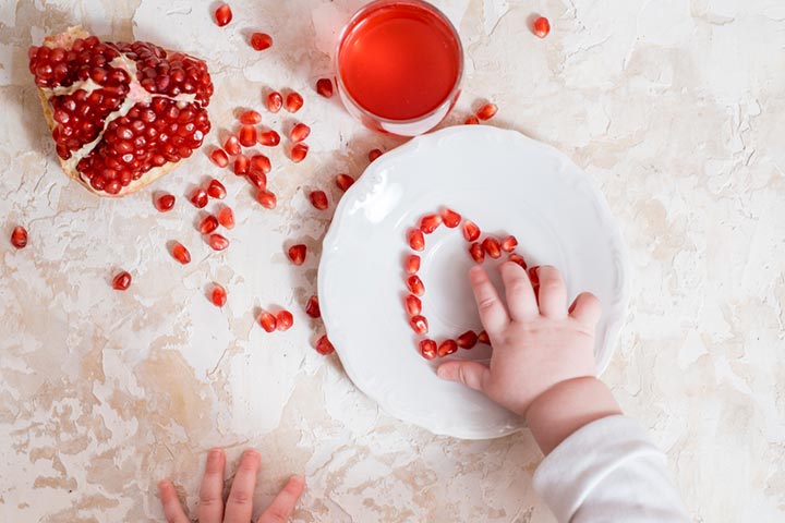 Pomegranate is nutritious and healthy for babies