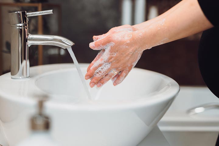 Regular handwashing can help prevent cough in pregnancy