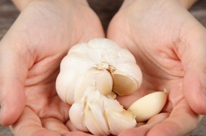 8 Amazing Health Benefits Of Eating Garlic During Pregnancy