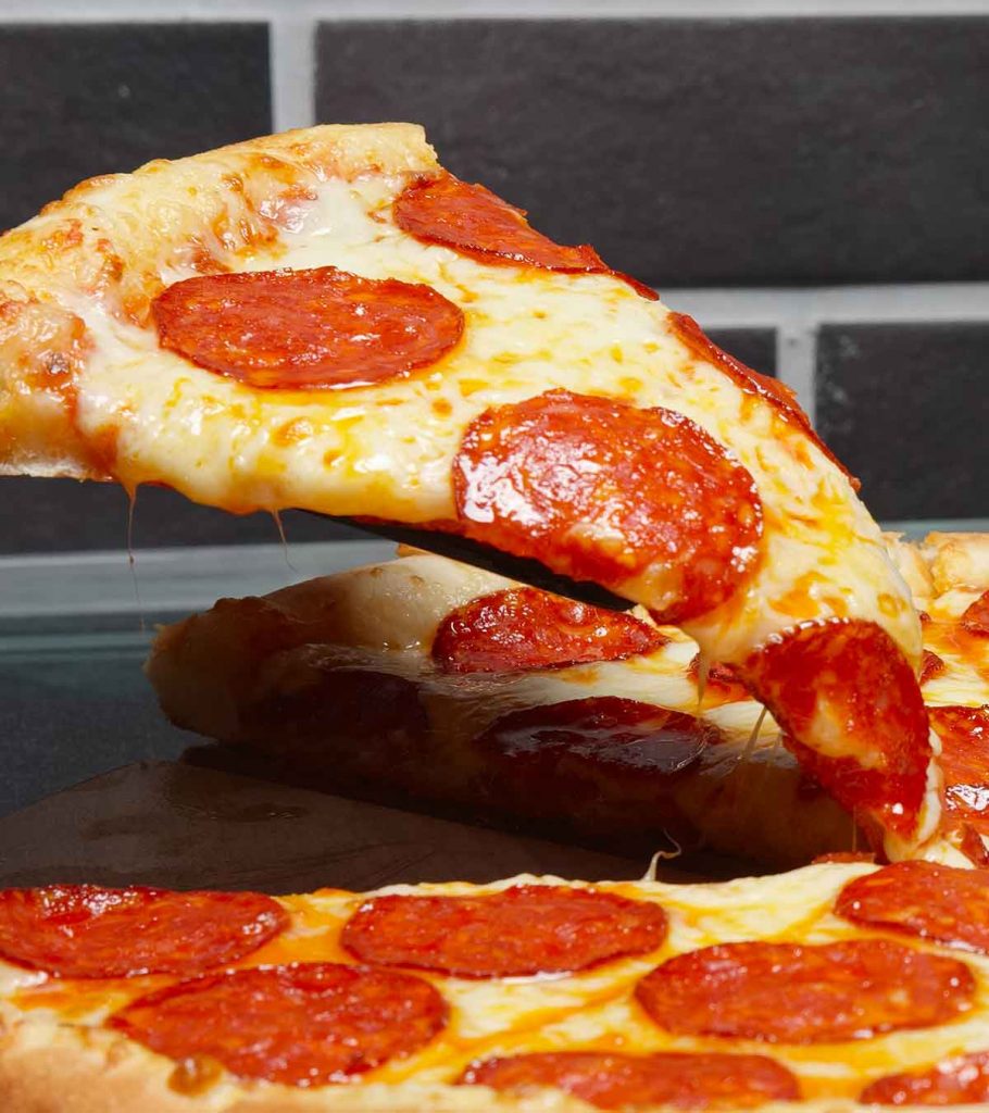 Can You Eat Pepperoni When Pregnant? - MomJunction