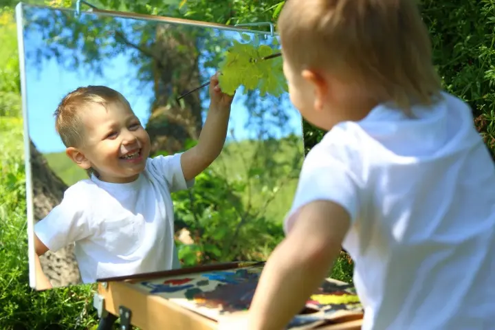 Mirror makeovers drawing ideas for kids