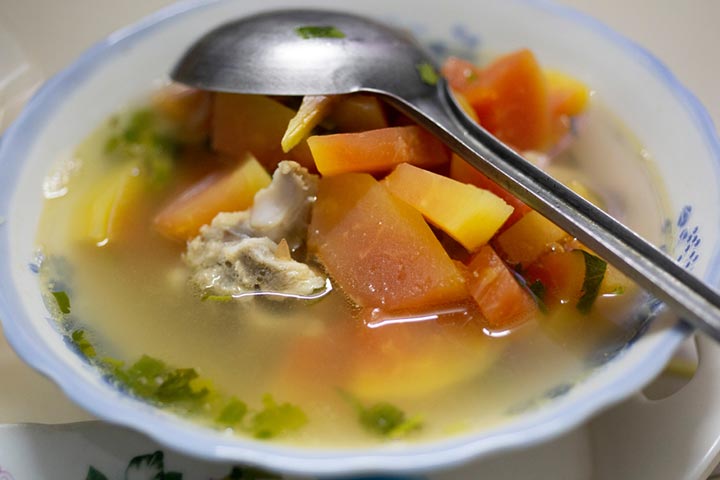 Papaya soup is a healthy snack.