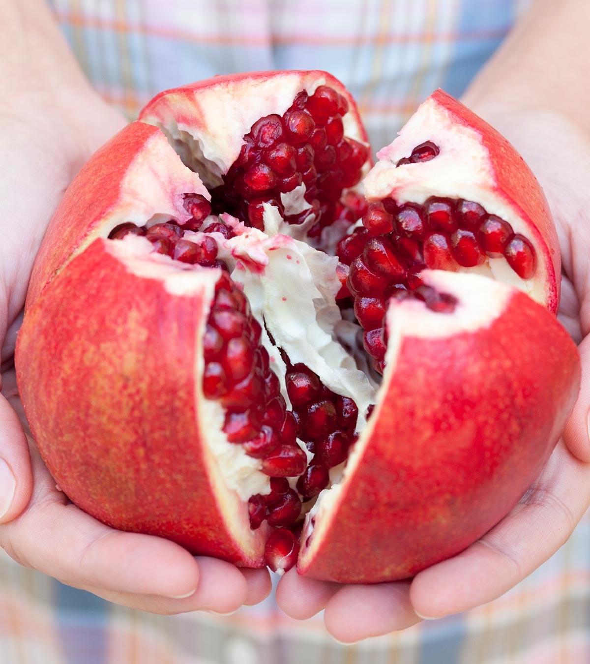 6 Wonderful Health Benefits Of Eating Pomegranates While Breastfeeding