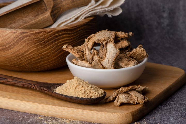 Add dried ginger powder to various dishes