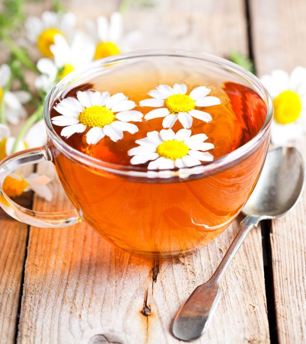 Chamomile Tea When Pregnant: Safety, Benefits & Side Effects