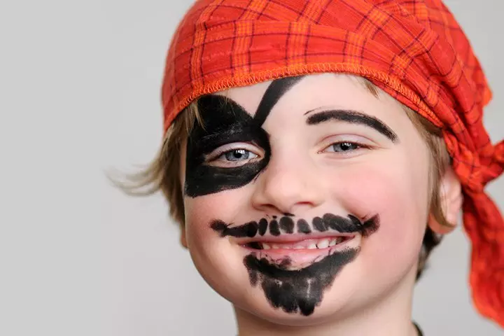 Pirate Halloween face paint for kids