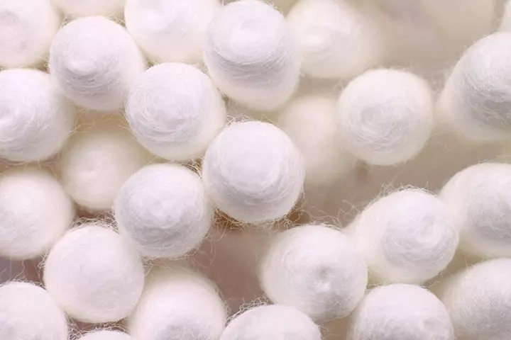 Play With Cotton-balls