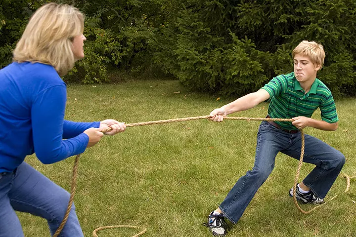 Pretend Losing A Tug Of War