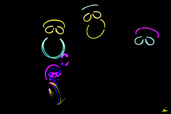 Birthday Party Games For Tweens, Glow-in-the-Dark Dance Party