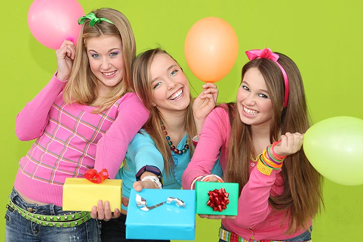Play gift grab tween birthday party game