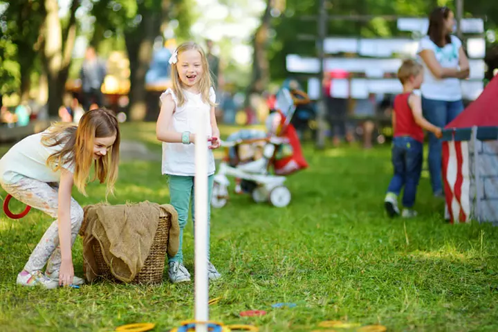 Ring toss is a group game for kids