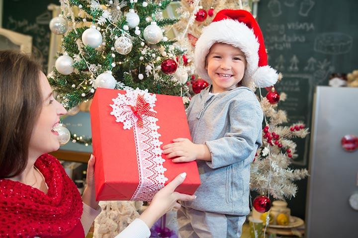 kids with gifts