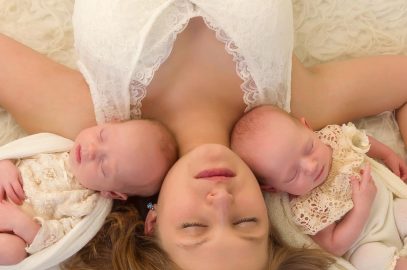 如何拥有双胞胎：性别姿势，治疗和尝试