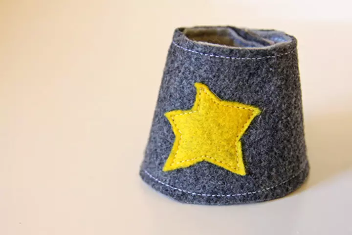 Superhero cuffs as Christmas gift for kids