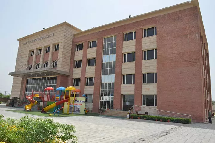 Amity International School, Mayur Vihar CBSE school in Delhi