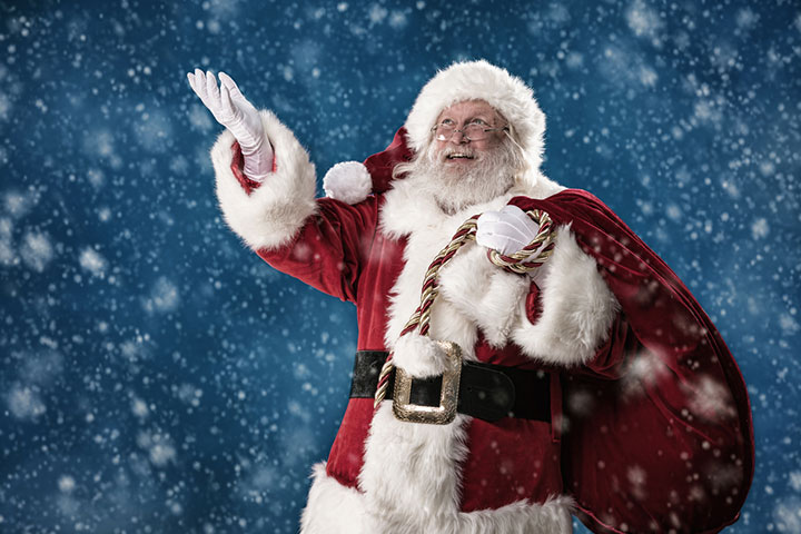圣诞老人回来了，给孩子们唱圣诞歌万博体育手机官方网站登录