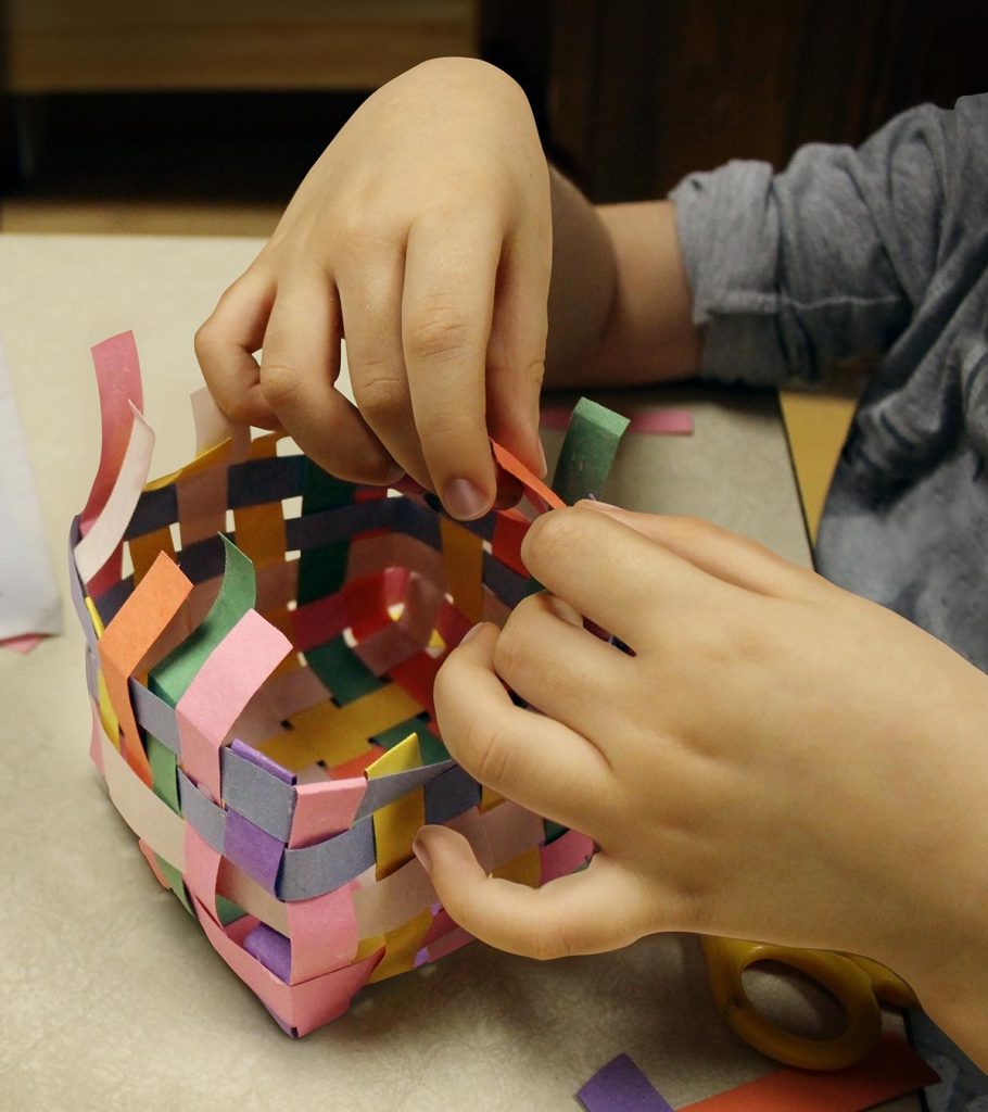 5 Fun Weaving Crafts For Preschoolers And Kids
