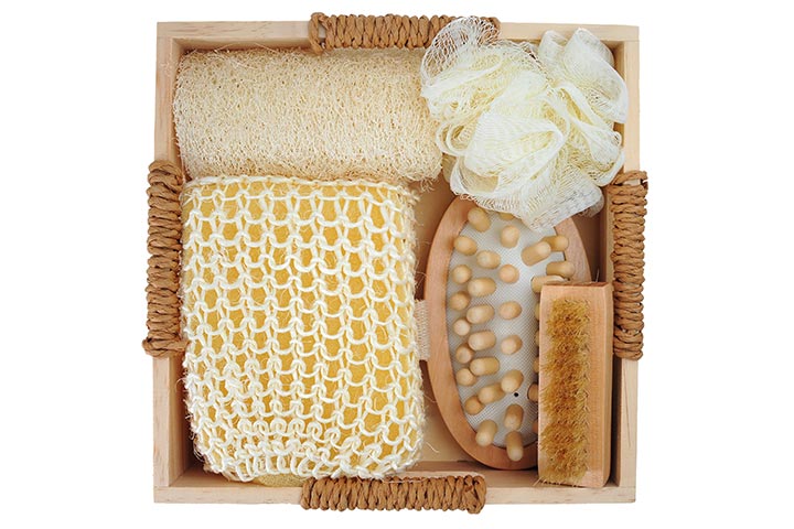 Smoothing scrub gifts for new moms