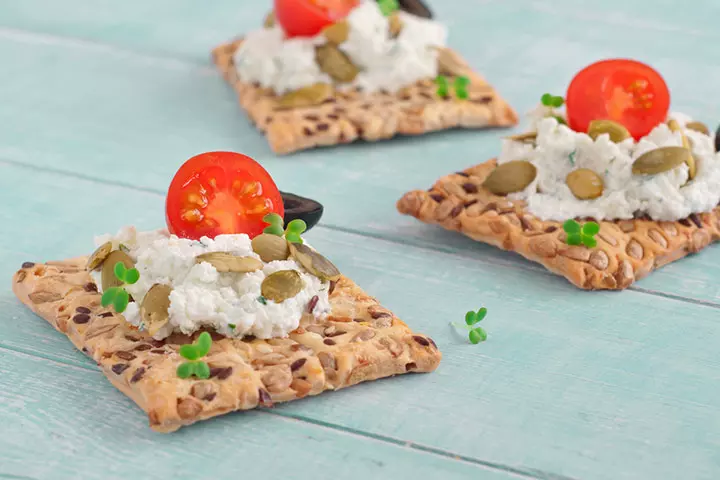 Cottage cheese and cherry tomatoes, high protein snack for kids