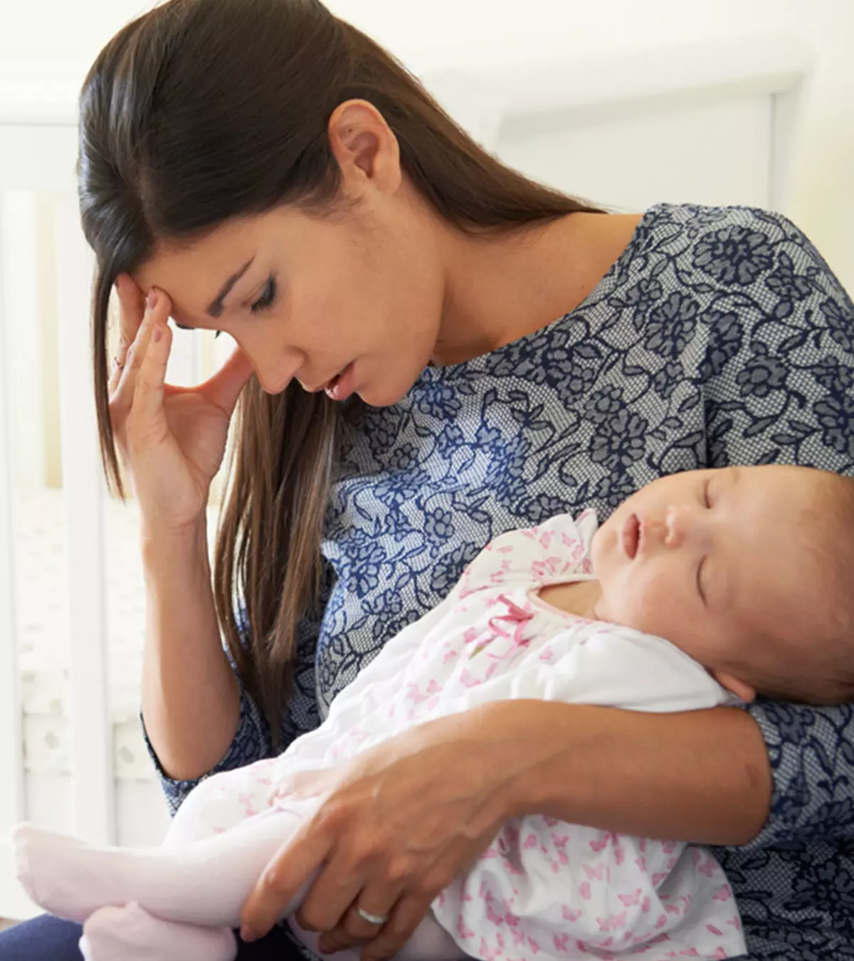 Fatigue During Breastfeeding - Everything You Should Be Aware Of_image