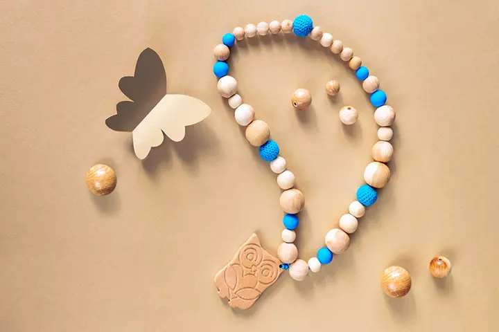 Teething necklace gifts for new moms