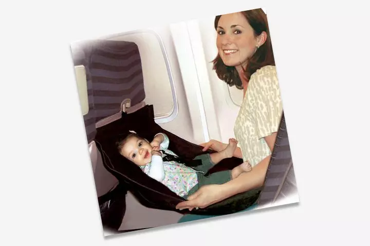 This hammock style airline baby seater is awesome for air travels