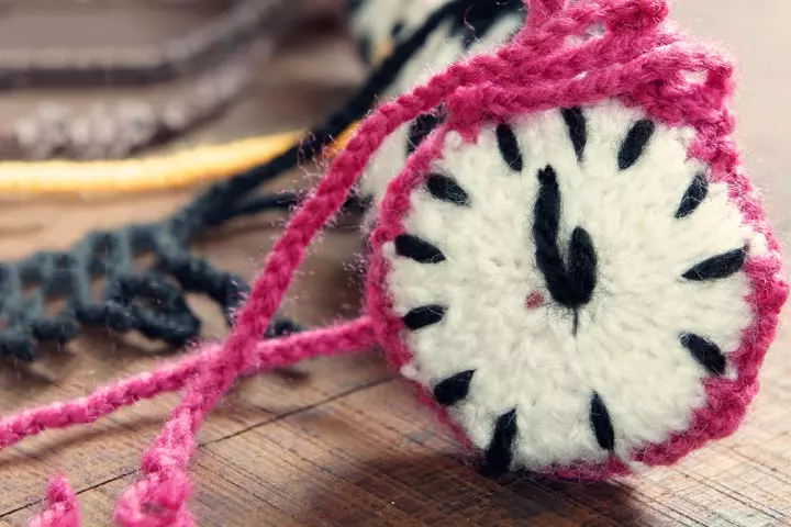 Woolen clock crafts for kids