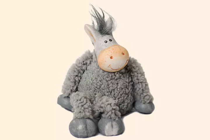 Wool and stone donkey craft for preschoolers