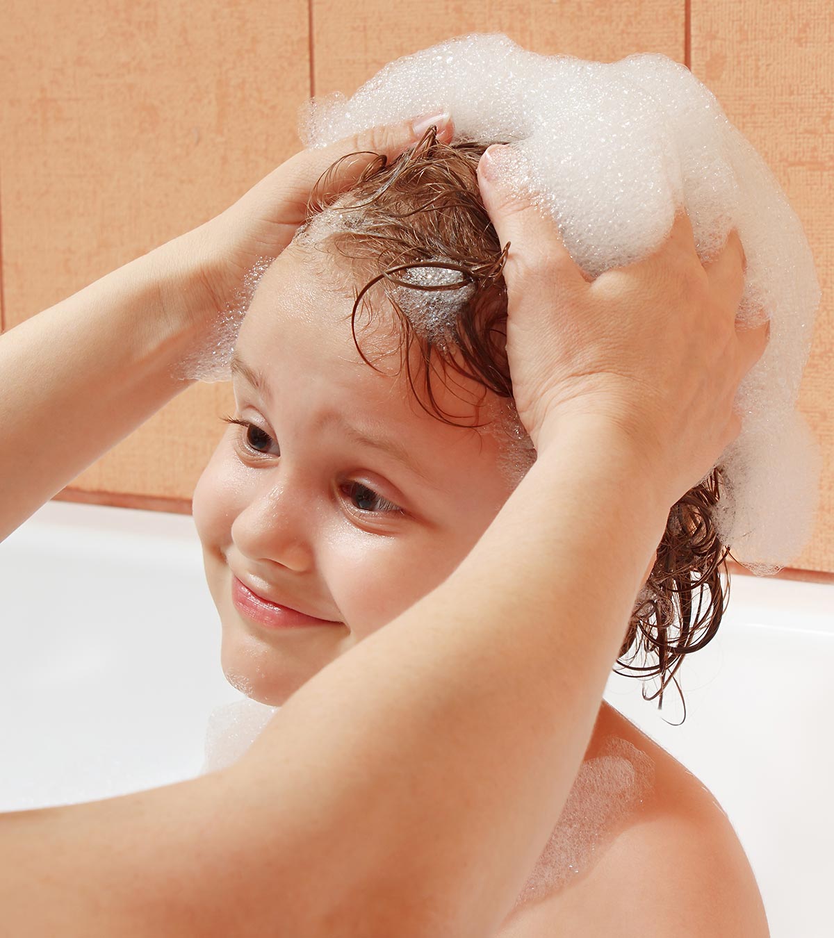 20 Best Anti-Dandruff Shampoos For Kids’ Scalp And Hair In 2024