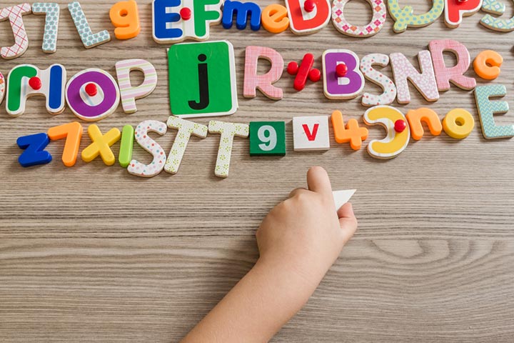 Feel the letters literacy activities for preschoolers