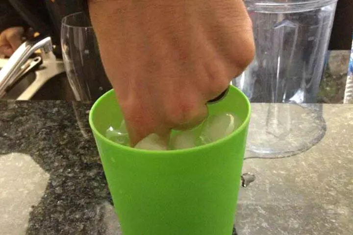 When a wife asked her husband to stir her drink