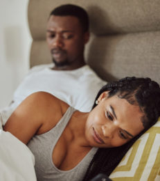 4 Signs And 13 Ways To Deal With Jealousy In a Relationship